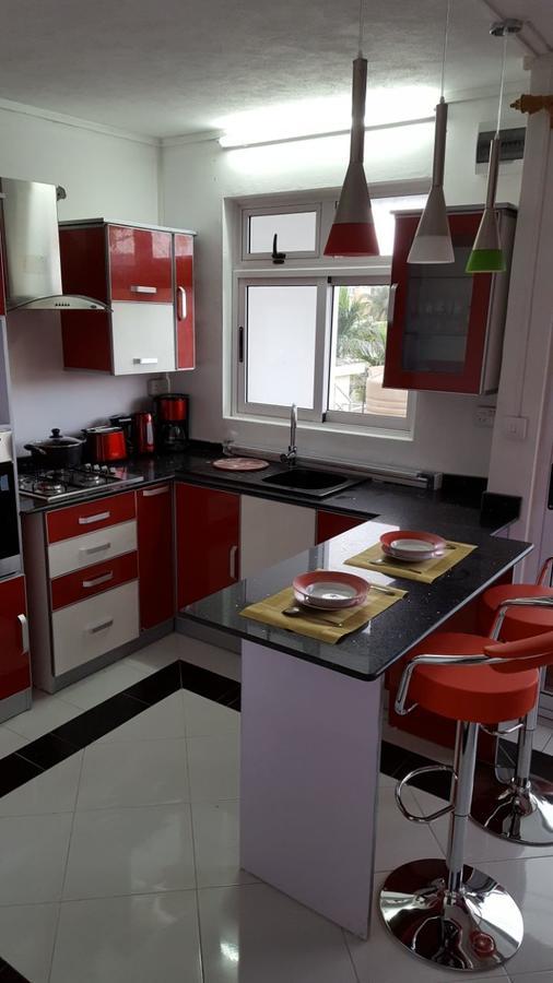 Krishangel Beach Apartment Flic en Flac Exterior photo